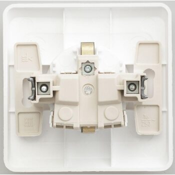 Розетка 1-м СП Этюд 16А IP20 250В с заземл. защ. шторки бел. SchE PC16-004B